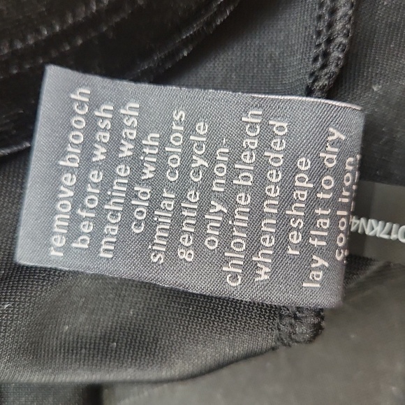 The Limited Black Velvet Plunging V-Neck, XL - Picture 11 of 12